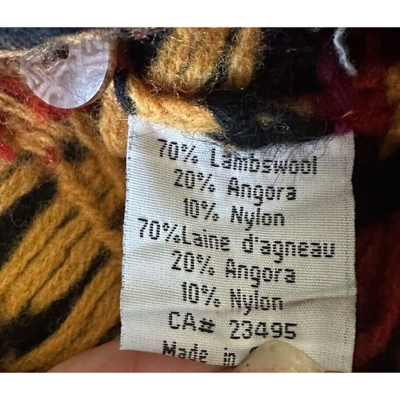 VTG Knit 2006 Icelandic Design Lambswool Angora Cardigan Embroidered Sweater M - Picture 6 of 8